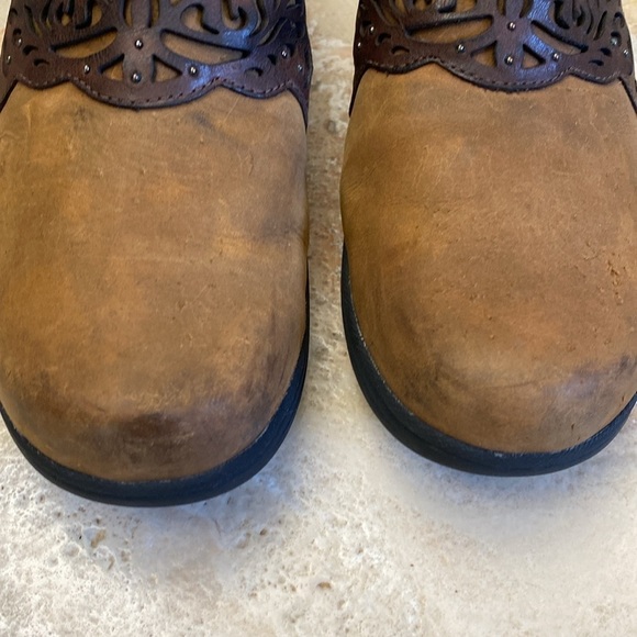 ARIAT Brown Suede Leather Clog Shoes Women’s Size 10 Western Work Cutouts Studs - Picture 4 of 12